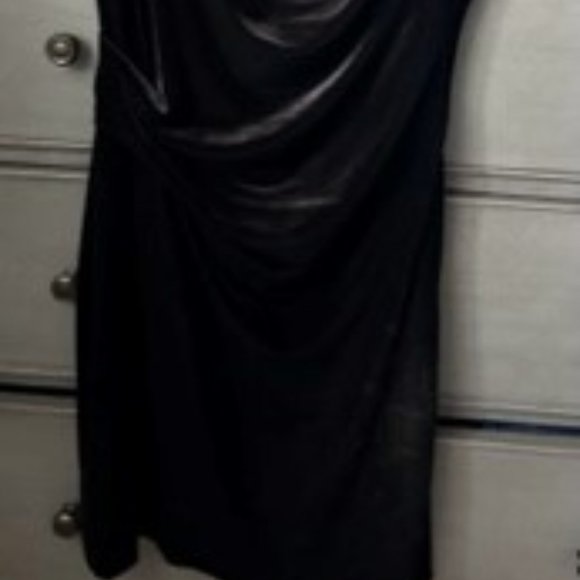 Vince Camuto Velvet Dress- Gorgeous and Comfortable UEC - Picture 2 of 3